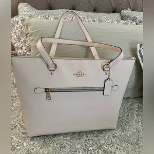 Michael Kors Satchel in Beautiful Leather
